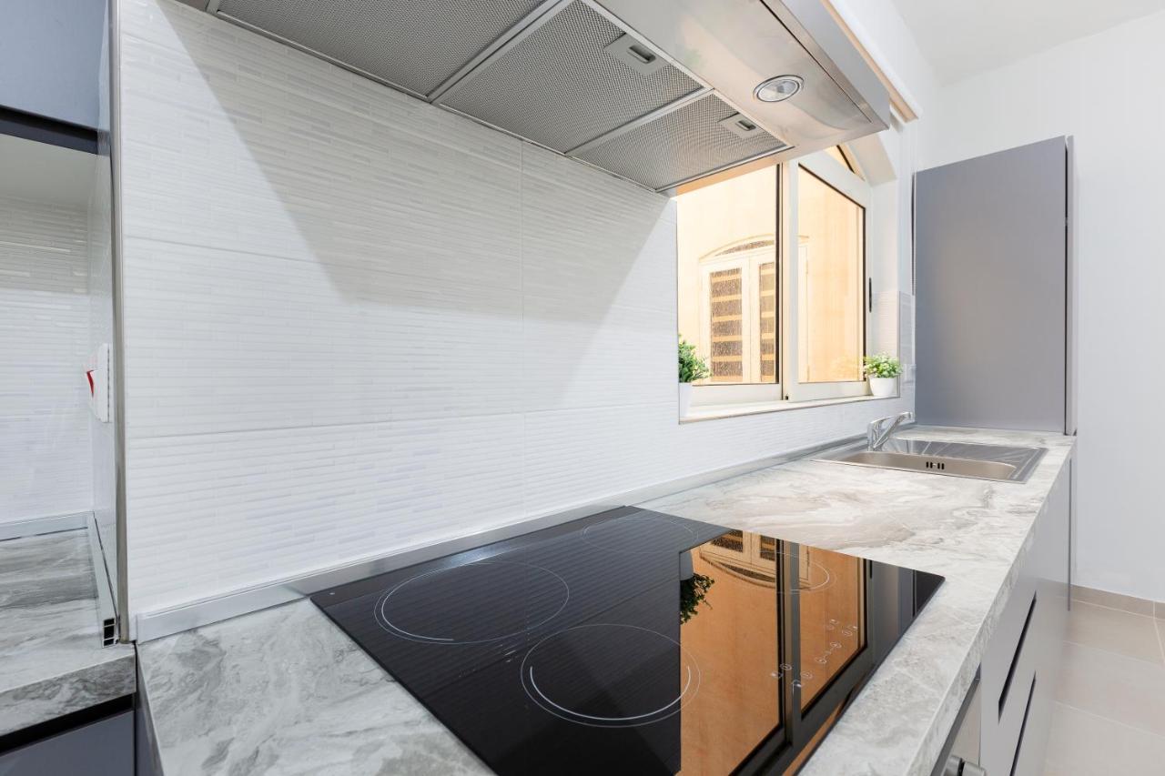 Sliema Central Apartment Just Minutes From The Beach By Jl Zewnętrze zdjęcie