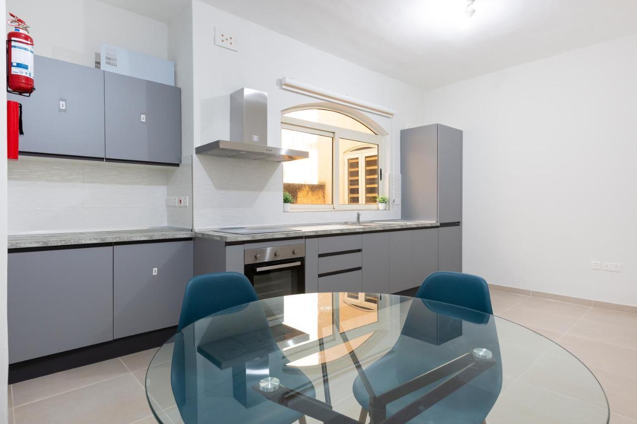 Sliema Central Apartment Just Minutes From The Beach By Jl Zewnętrze zdjęcie